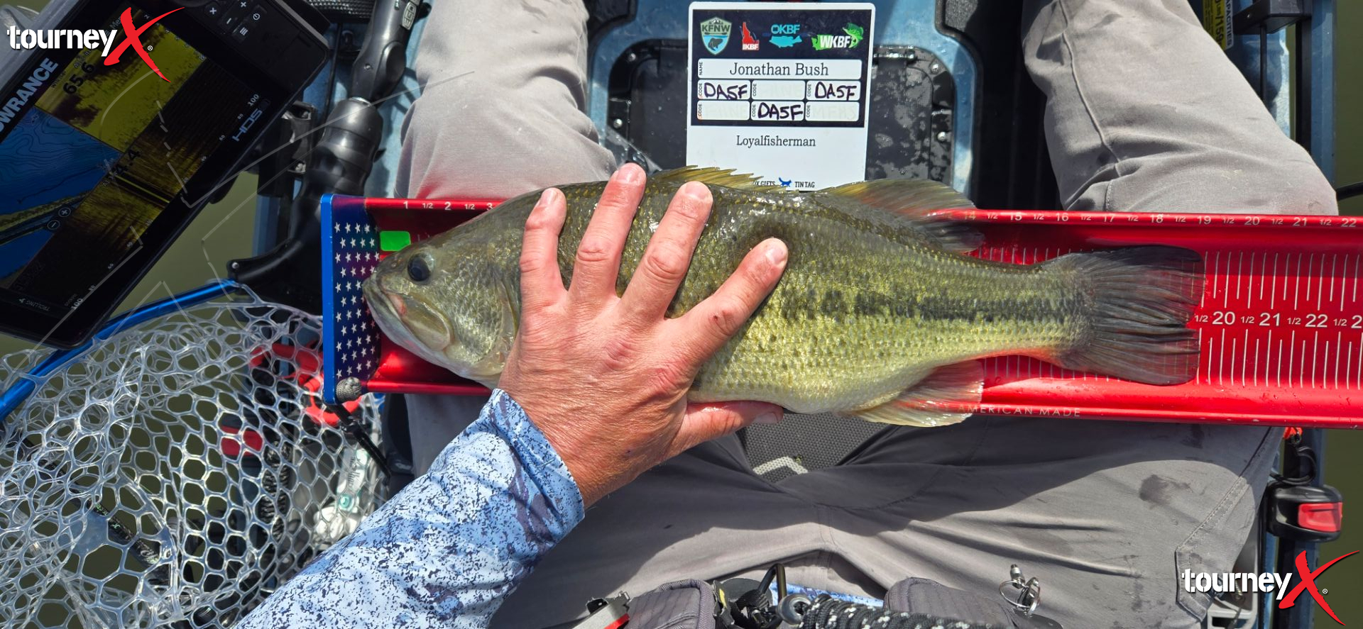 Jonathan Bush - 19.5 inch largemouth